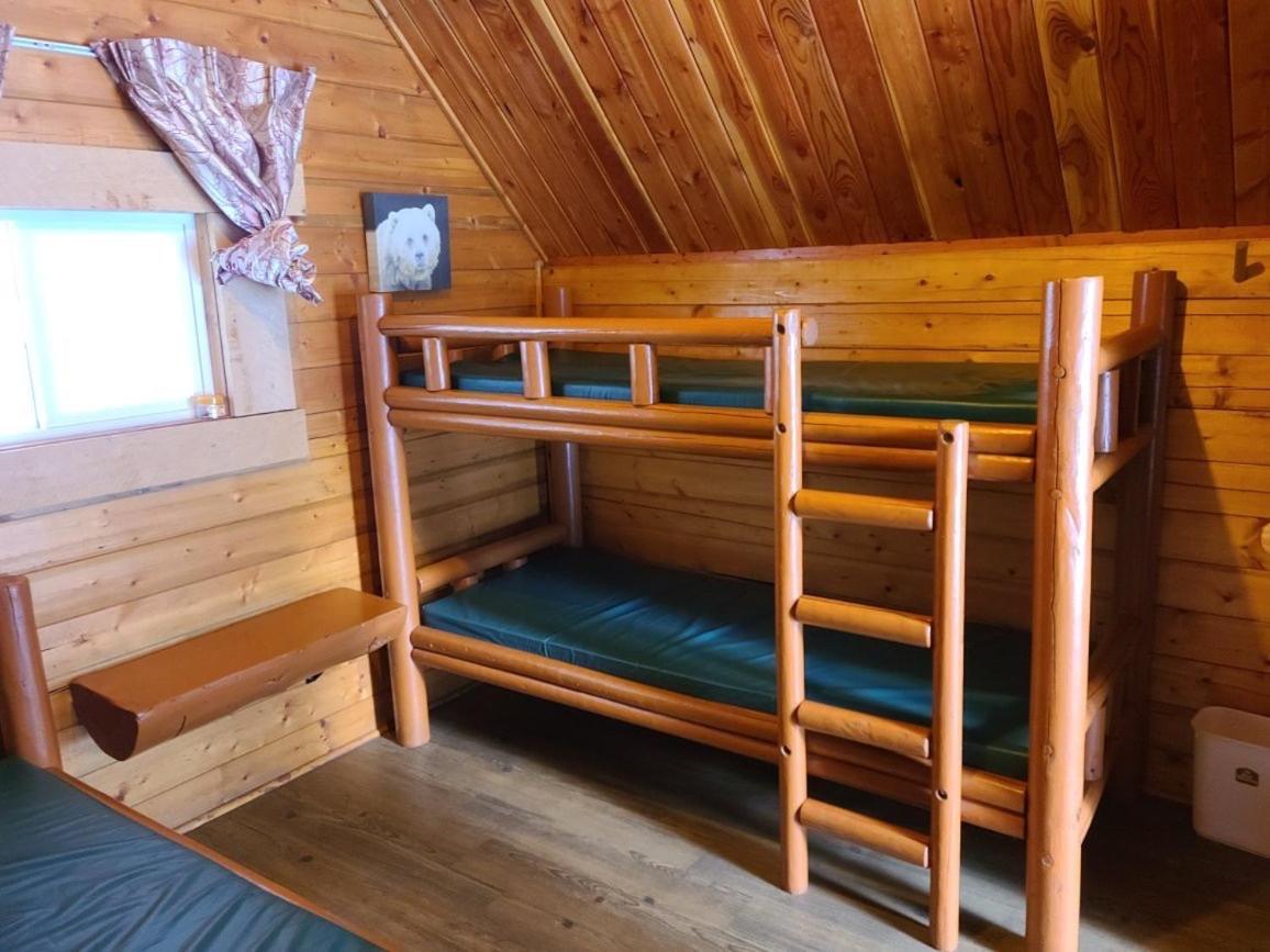 Sicamous Rv & Cabin Resort Malakwa Kültér fotó